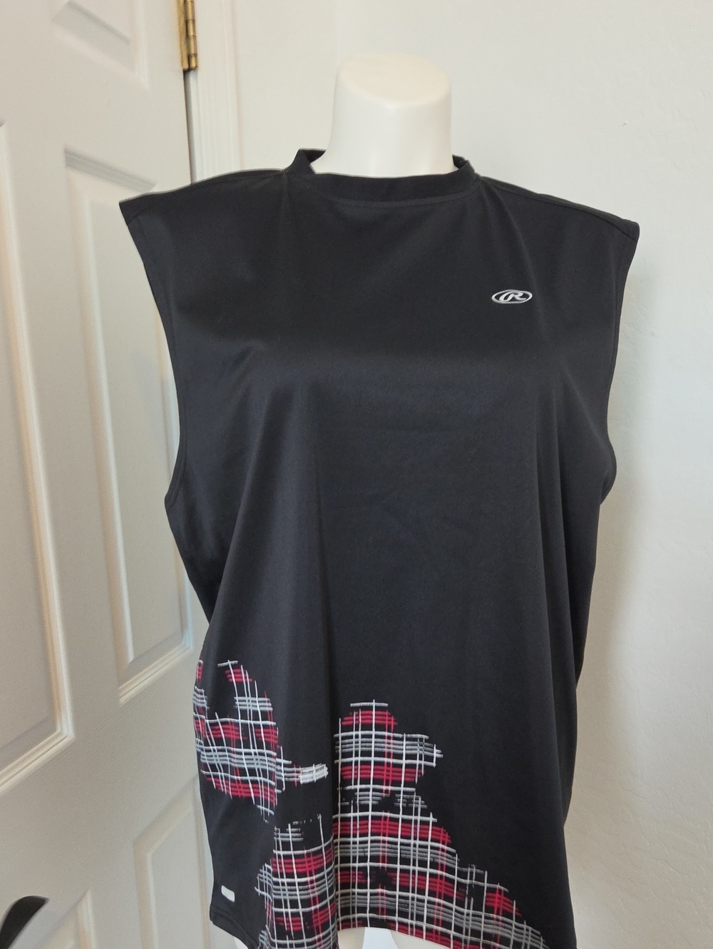 Rawlings Black Sleeveless Athletic Tank with Red and White Plaid
